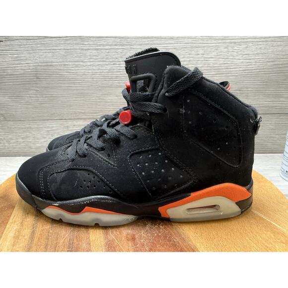 Nike Air Jordan Retro 6 Mid Shoes Black Infrared 384665-060 Women 6.5 - Picture 2 of 15